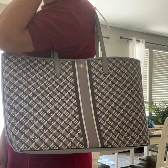 New Tory Burch geo gray with straps large tote - Picture 2 of 7